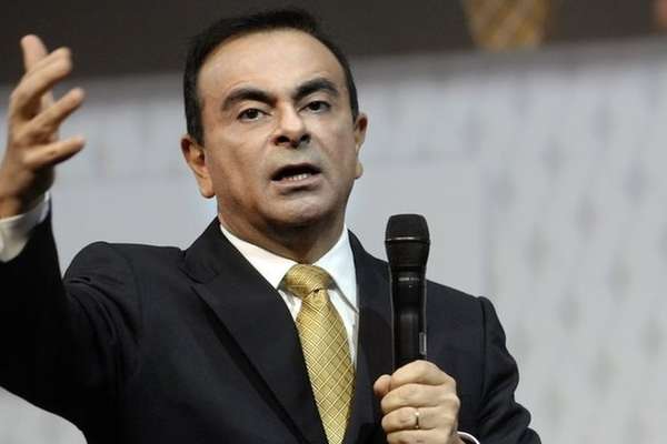 STEPHANE DE SAKUTIN/AFP/GETTY IMAGES / BBC News Brasil As condições da soltura de Ghosn sob fiança incluíam monitoramento de sua casa com câmeras de segurança e a entrega dos do executivo passaportes aos advogados de defesa