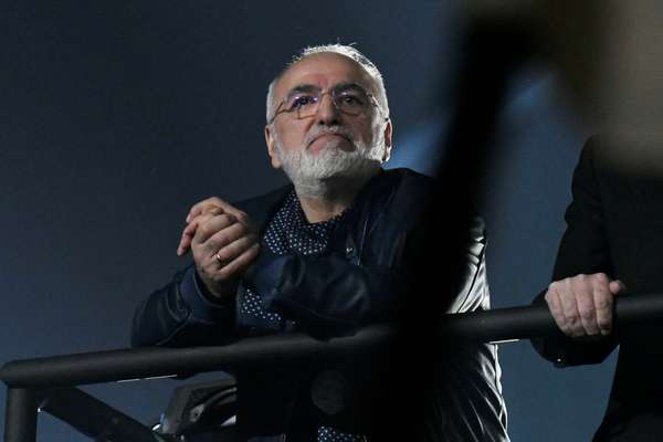 O Russo Ivan Savvidis, um dos homens mais ricos do mundo, é dono do PAOK, da Grécia