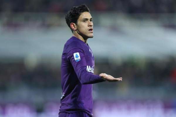 Pedro não conseguiu firmar-se na Fiorentina em sua primeira temporada na Itália (Foto: Fiorentina / Divulgação)