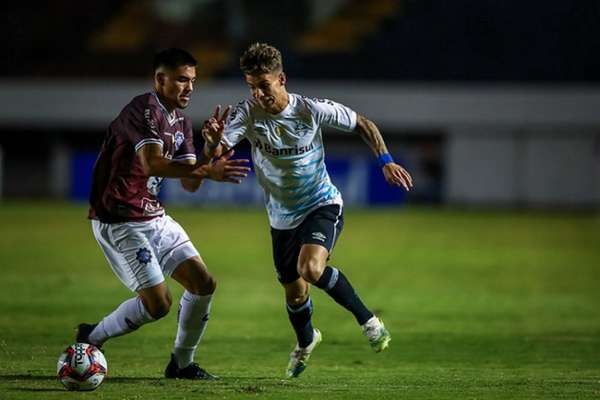 camiseta tetra grêmio