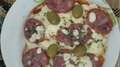 Pizza de pão massa fina ou pão doce