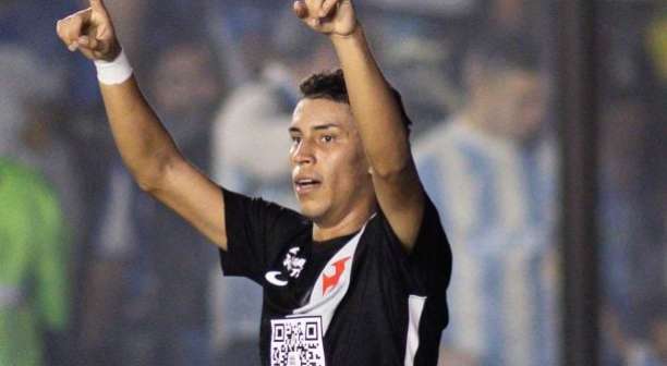 Rojas marca pela primeira vez e desencanta no Vasco