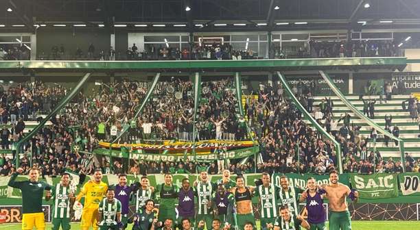 Chapecoense supera Botafogo e avança às oitavas da Copa do Brasil