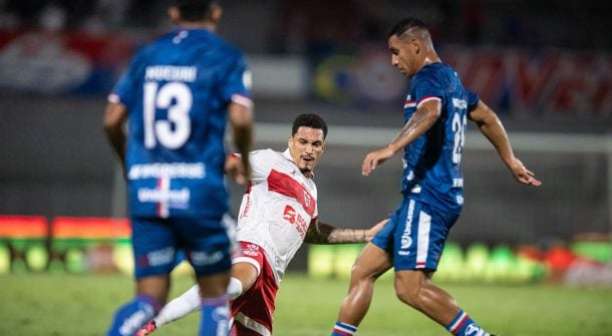 Fortaleza desperdiça pênalti, mas segura CRB e avança na Copa do Brasil