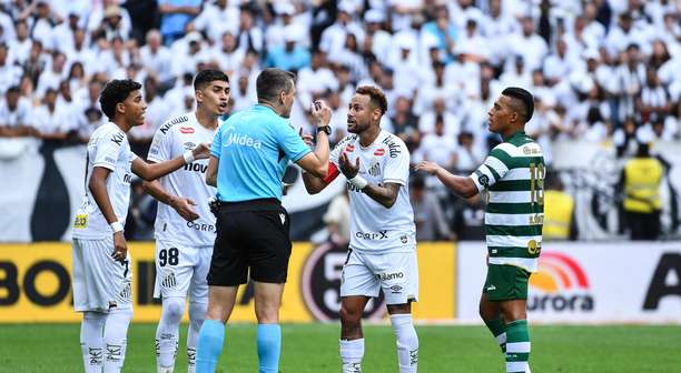 Cesar Sampaio acredita em 'precipitação do quarto árbitro' na saída de Neymar