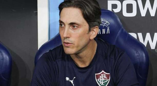 Zubeldía após classificação do Fluminense: "Sofremos mais do que deveríamos"