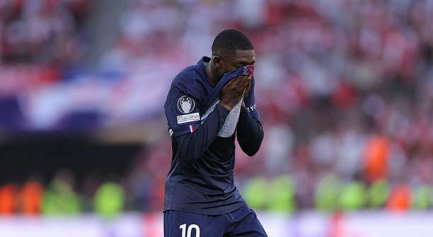 Problema para França? Dembélé deixa final da Liga dos Campeões com problema na coxa