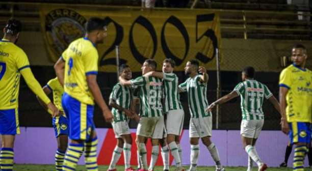 São Bernardo perde para o Juventude e deixa liderança da Série B