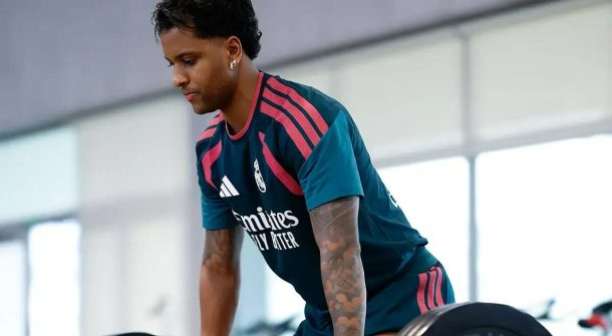 Rodrygo acelera recuperação e pode voltar antes do previsto ao Real Madrid