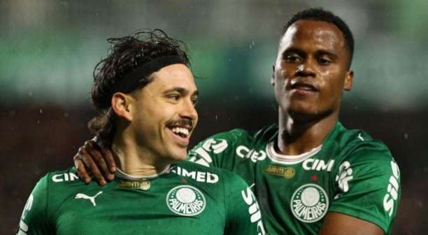 Maurício marca duas vezes, e Palmeiras vence o Coritiba pelo Brasileirão