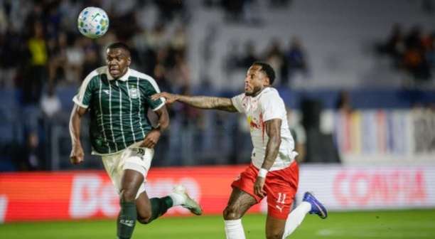 Em jogo com poucas emoções, Bragantino e Coritiba ficam no empate