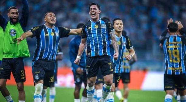 Grêmio bate Mirassol, avança na Copa do Brasil e ameniza crise