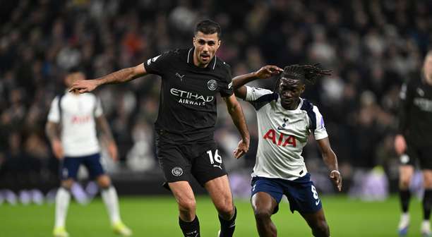 Manchester City rejeita primeira oferta do Barcelona por Rodri e faz exigência