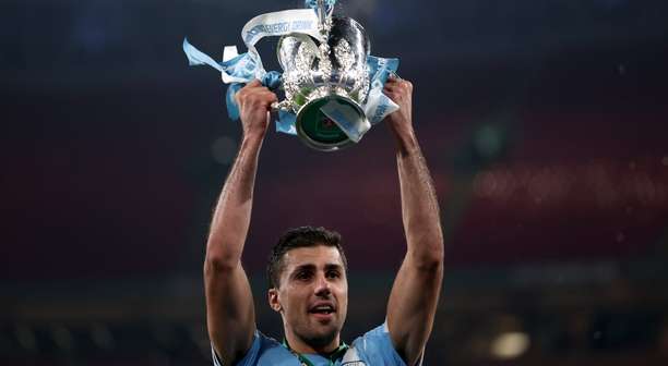 Enzo Maresca repercute interesse do Barcelona em Rodri: "Tudo pode acontecer"