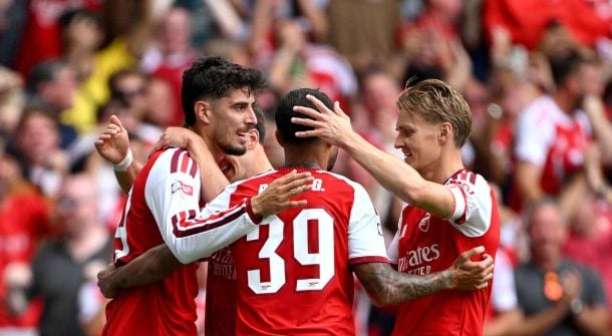 Arsenal arrasa o City e é campeão da Supercopa da Inglaterra
