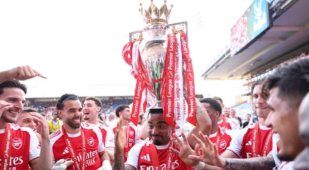 Campeão da Premier League enfrenta promovido na estreia pela terceira vez em seis anos