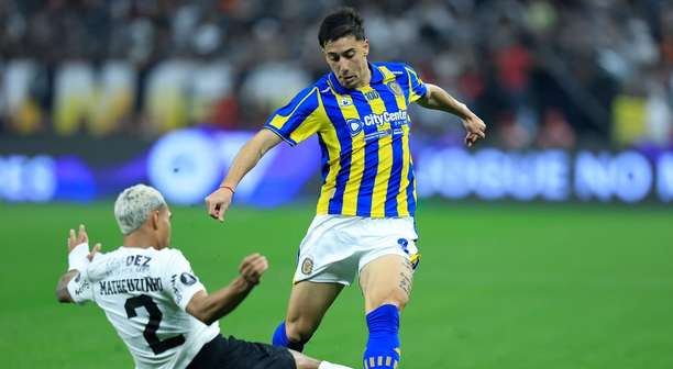 Corinthians supera expulsão, vence Rosario e garante vaga nas quartas da Libertadores