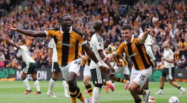 Hull bate o Manchester United na primeira zebra da Premier League