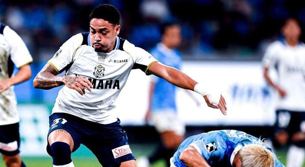 Iago Teles marca primeiro gol no Japão e ajuda Júbilo Iwata a conquistar primeira vitória