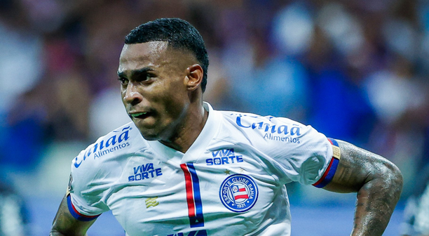 Bahia triunfa diante do Vitória no Barradão pelo Brasileirão