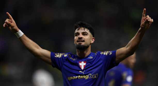 Palmeiras domina o Santos e abre larga vantagem na Copa do Brasil