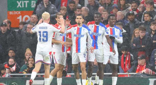 Crystal Palace não conta com Matheus França e busca clube brasileiro para empréstimo