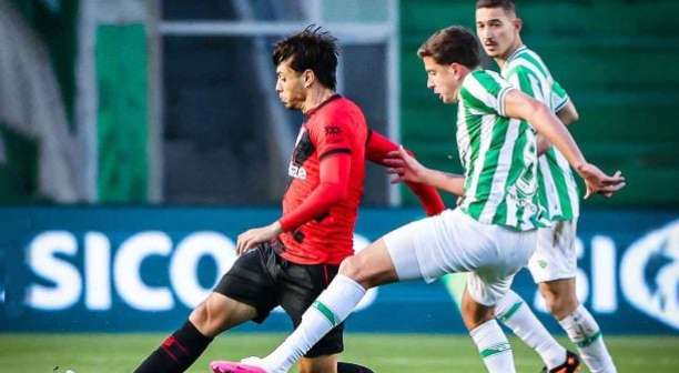 Juventude cede empate ao Atlético-GO, mas segue na ponta da Série B