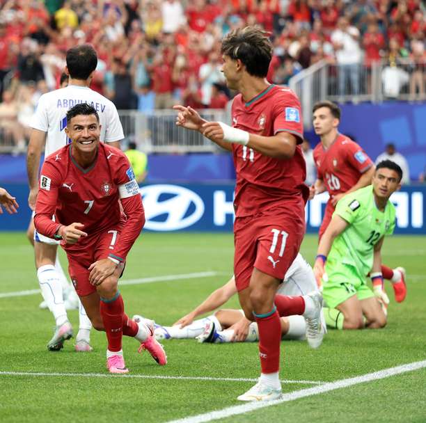 Greenwood revela lições aprendidas com Cristiano Ronaldo: "Aprendi muito com ele"