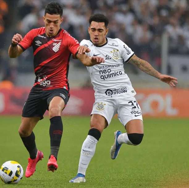 Yuri Alberto deixa jogo lesionado, Corinthians empata com o Athletico e perde chance de subir na tabela