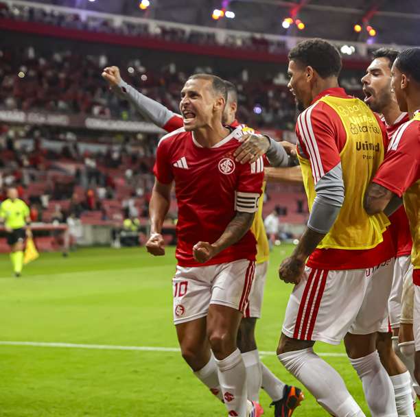 Internacional vence Corinthians no Beira-Rio e abre vantagem nas oitavas da Copa do Brasil