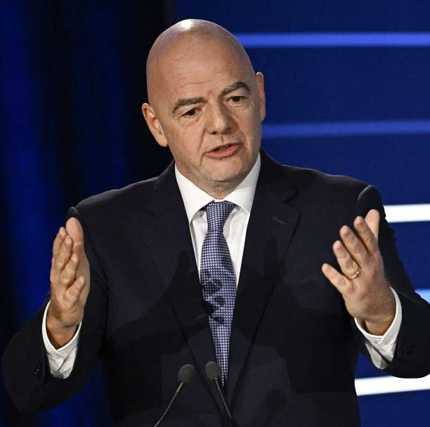 UEFA, AFC e Concacaf têm alto número de votos contra Infantino para eleição da Fifa; entenda