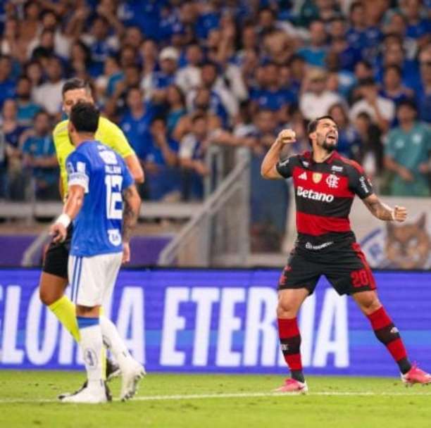 Tozza na área: resultado deixa Flamengo esperançoso por vaga