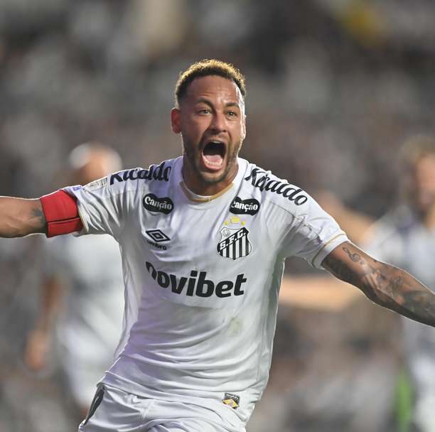 Santos se vale de erros do Vasco, tem alívio com vitória e deixa o Z-4 do Brasileirão