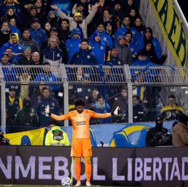 Vídeo: Hugo Souza detona Rosario Central após casos de racismo