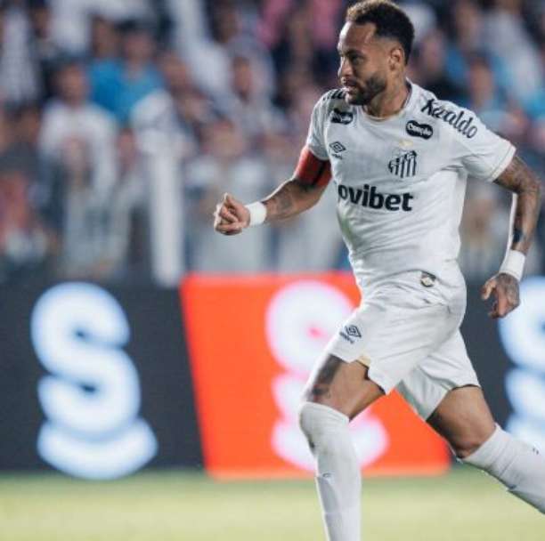 Santos se prepara para ter Neymar contra o Palmeiras no sintético