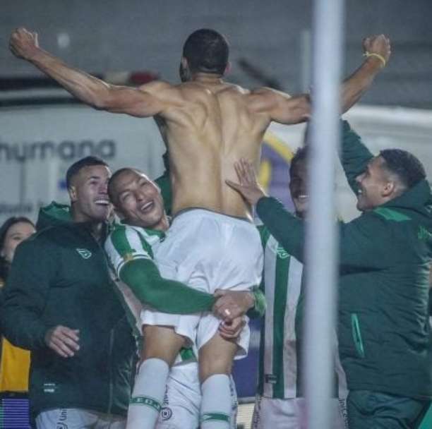 Juventude vira sobre CRB e assume liderança da Série B