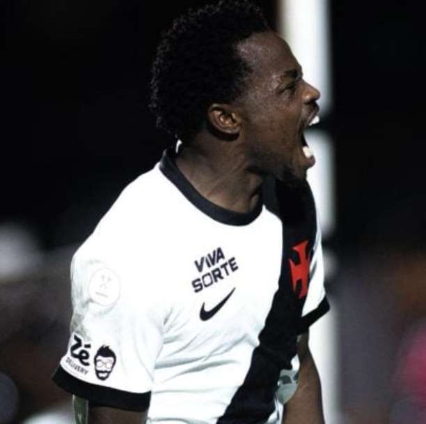 Fora de casa, Vasco bate Vitória e está na semifinal da Copa do Brasil
