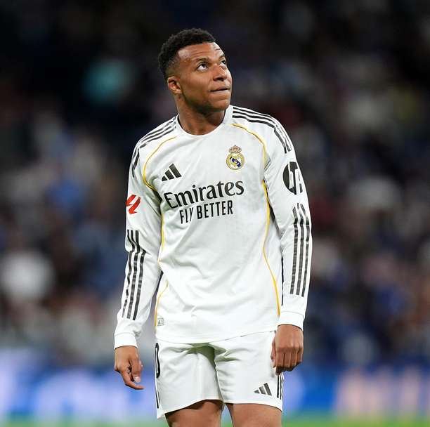 Mbappé se irrita com pergunta sobre títulos do PSG após sua saída: "Falar de mim vende muito"