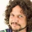 Morre Edward Boggiss, ator de 'Malhação' e 'Sandy e Junior', aos 49 anos