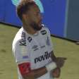 Neymar comemora gol contra o Chapecoense 'jogando pôquer'; veja