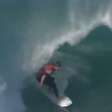 Yago Dora vence bateria brasileira na repescagem das oitavas ao pegar tubão em Saquarema