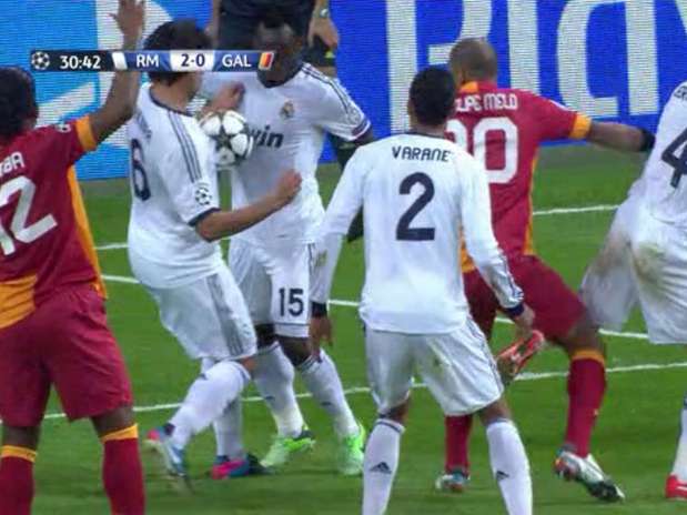 mano-khedira.JPG