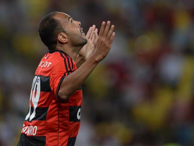 Pacotão do Fla: Alecsandro vidente, Mugni inspirado e Wallace à la Messi