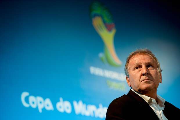 OFF: Zico dispara contra Copa no Catar: é absurdo um Mundial lá