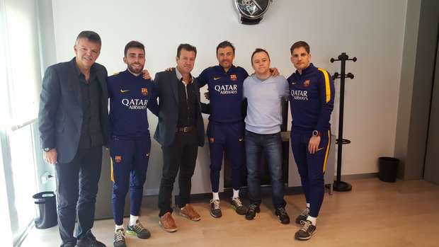 OFF - Dunga visita Barça e pede liberação de Neymar para a Seleção