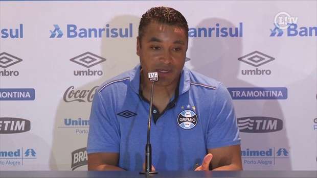 Roger valoriza resultado do Grêmio diante da LDU: Vitória maiúscula
