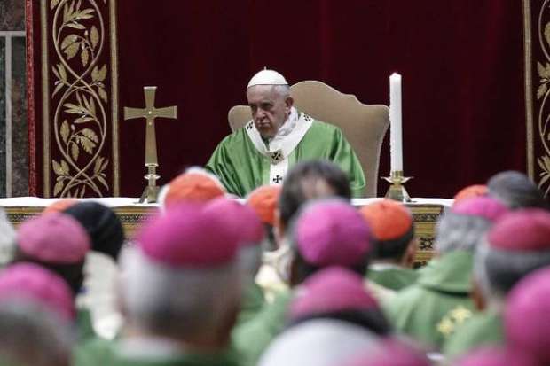 Papa Francisco torna obrigatória denúncia de abusos sexuais Papa Francisco torna obrigatória denúncia de abusos sexuais