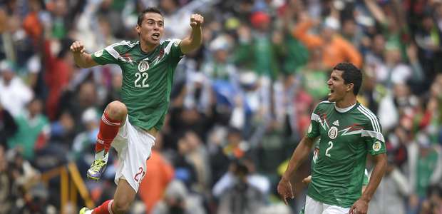 México atropela retranca da Nova Zelândia e se aproxima ...