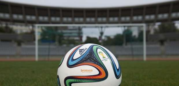 Bola da Copa vem da China e do Paquistão