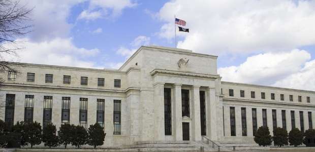 Banco Central adota medidas para conter a saída de dólares